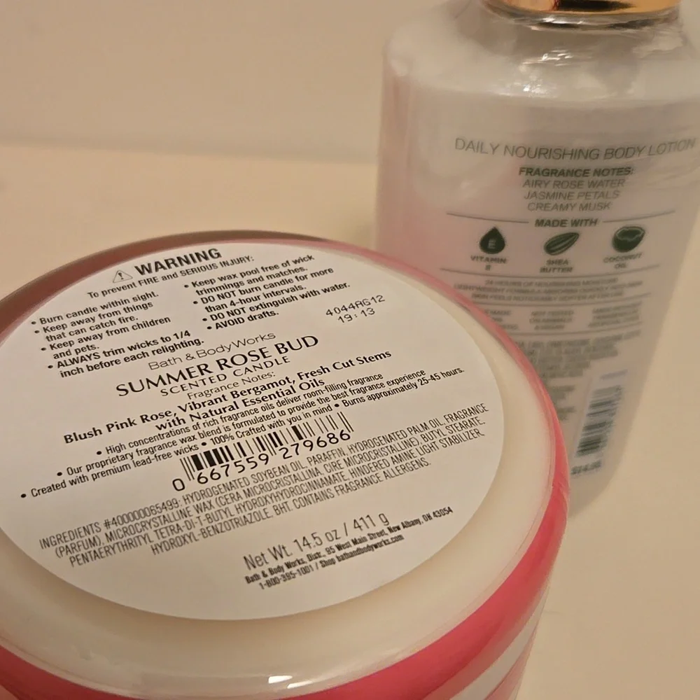 Bath & Body Works Rose Candle - Picture 3 of 3